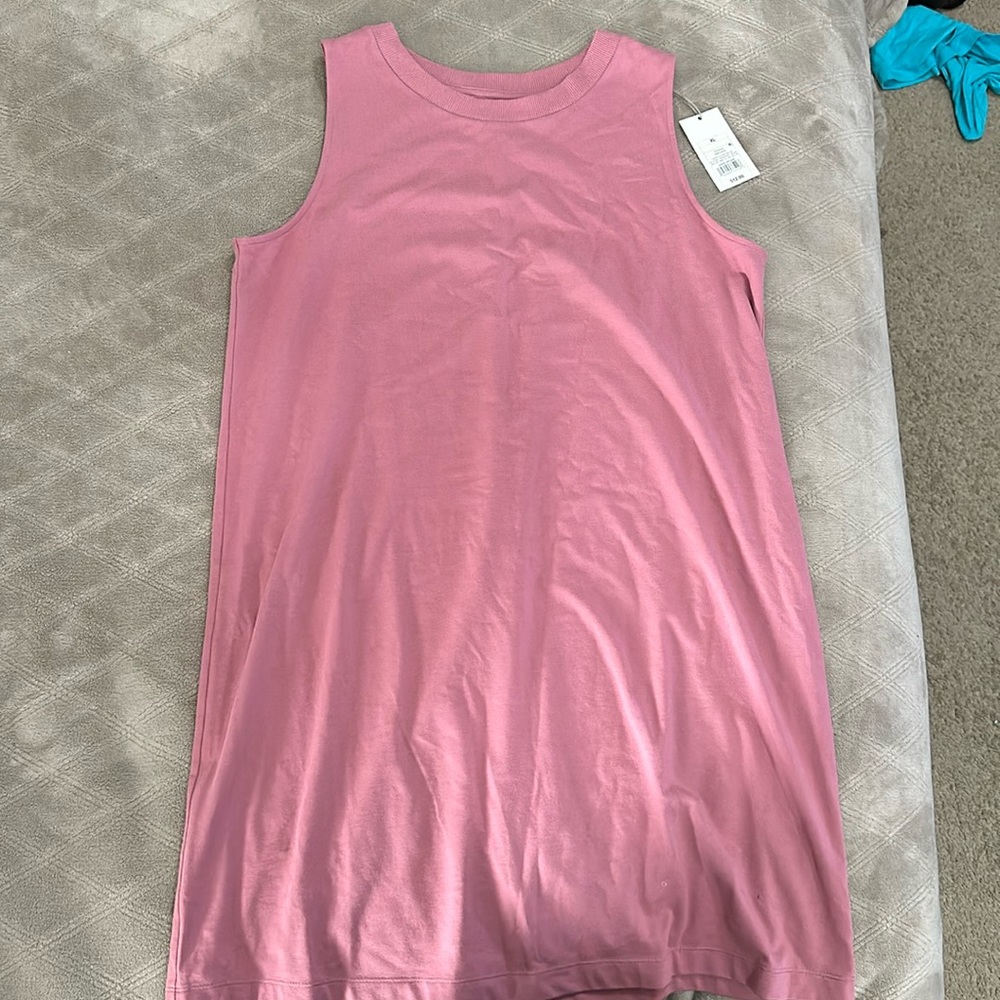 Dress - Picture 1 of 3